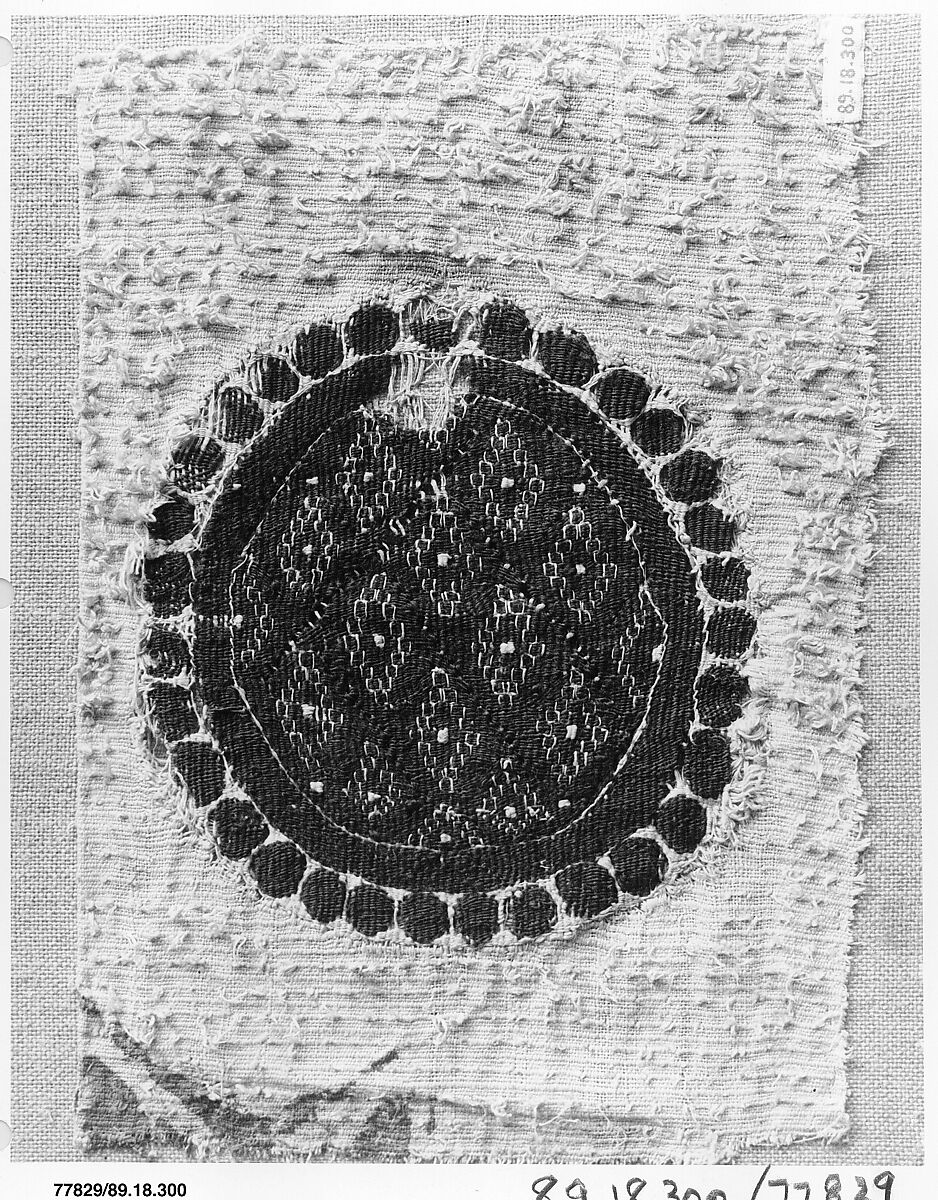 Textile Fragment, Wool, linen; plain weave, tapestry weave, weft loop weave