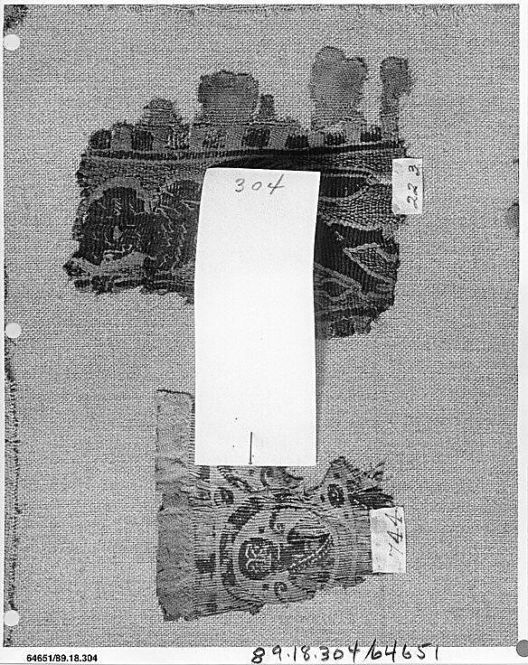 Textile Fragment, Wool, linen; plain weave, tapestry weave