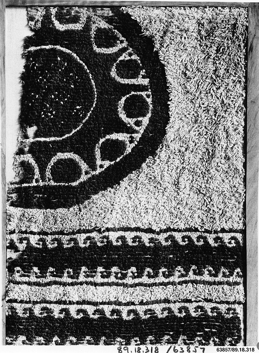 Textile Fragment, Wool, linen; weft loop weave 
