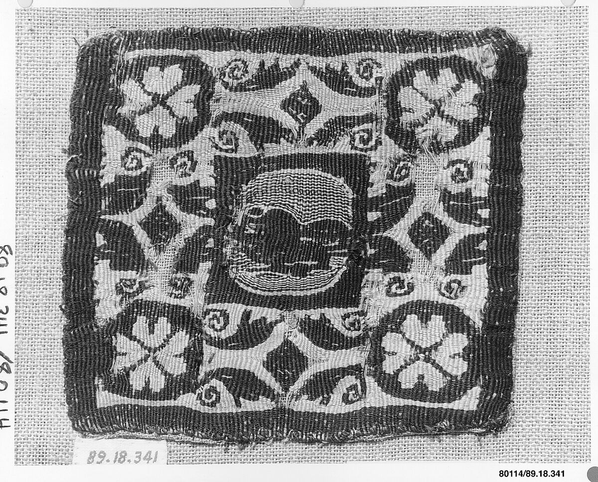 Textile Fragment, Wool, linen; plain weave, tapestry weave 