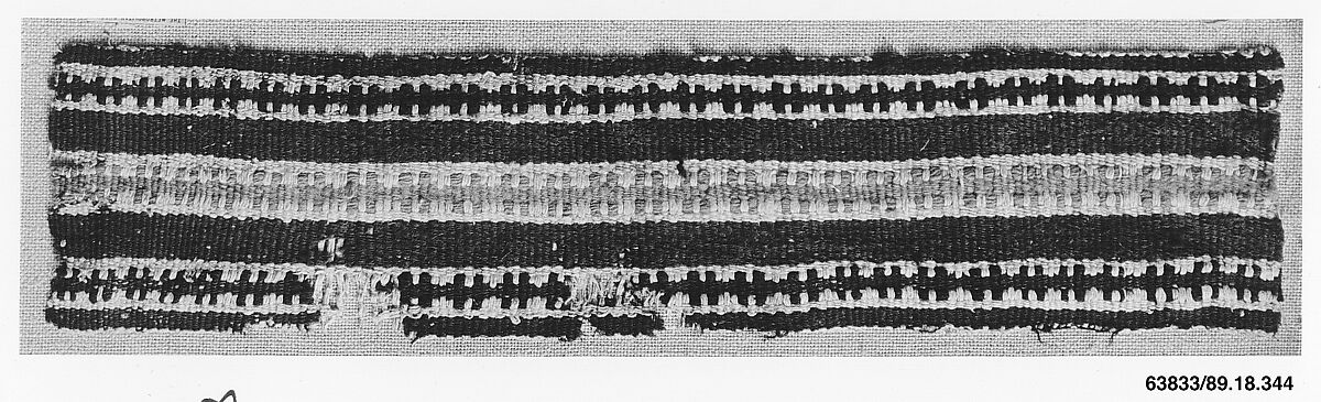 Textile Fragment, Wool, linen; plain weave, tapestry weave 