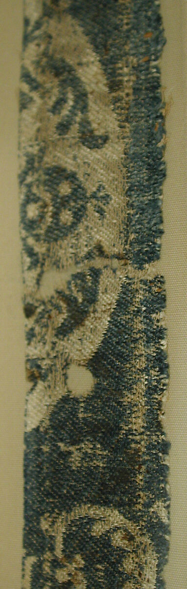 Textile Fragment, Silk, linen (?); samite (?)