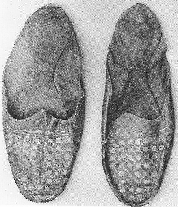 Leather Shoe with Gilded Decoration, Leather; gilded