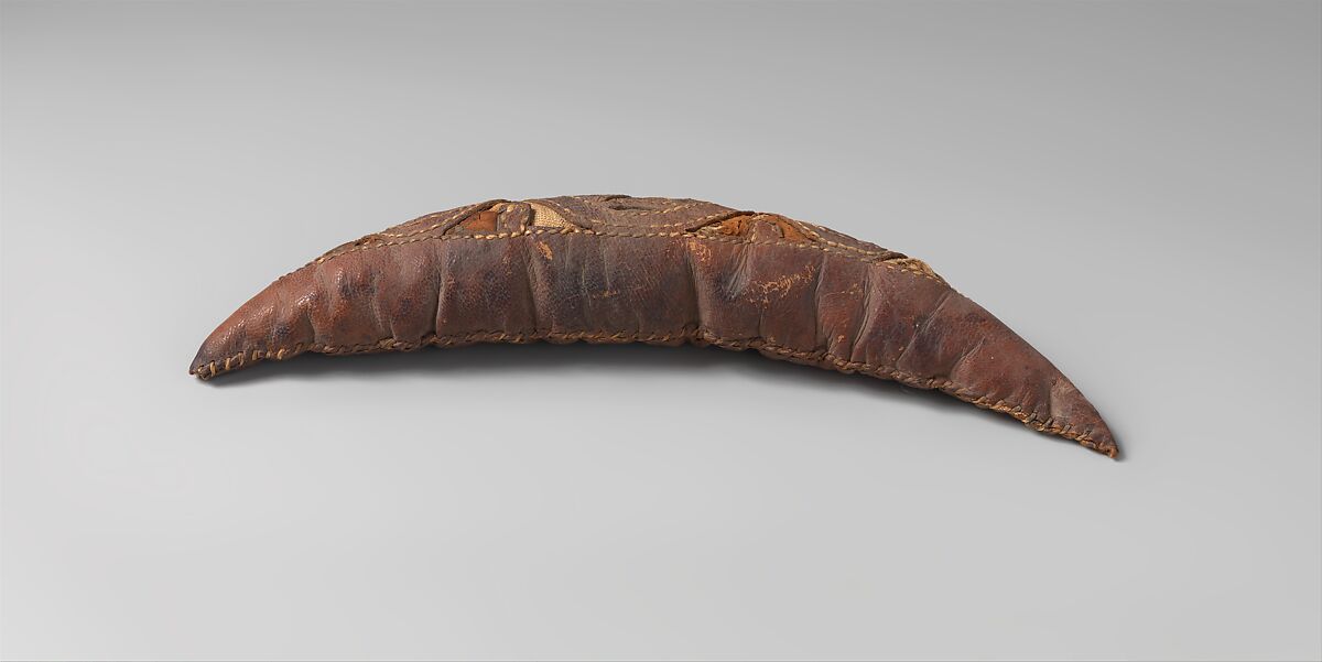 Coiffure Support, Leather