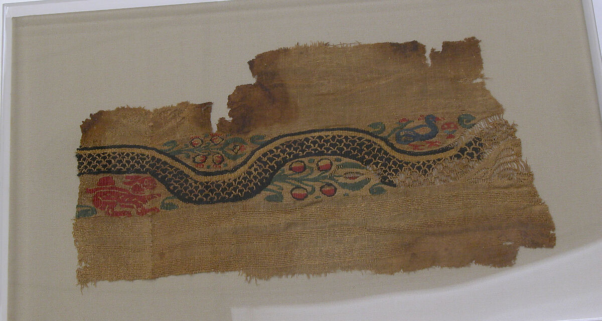 Fragment of a Tunic with a Serpent Motif Shoulder Band, Wool, linen; plain weave, tapestry weave
