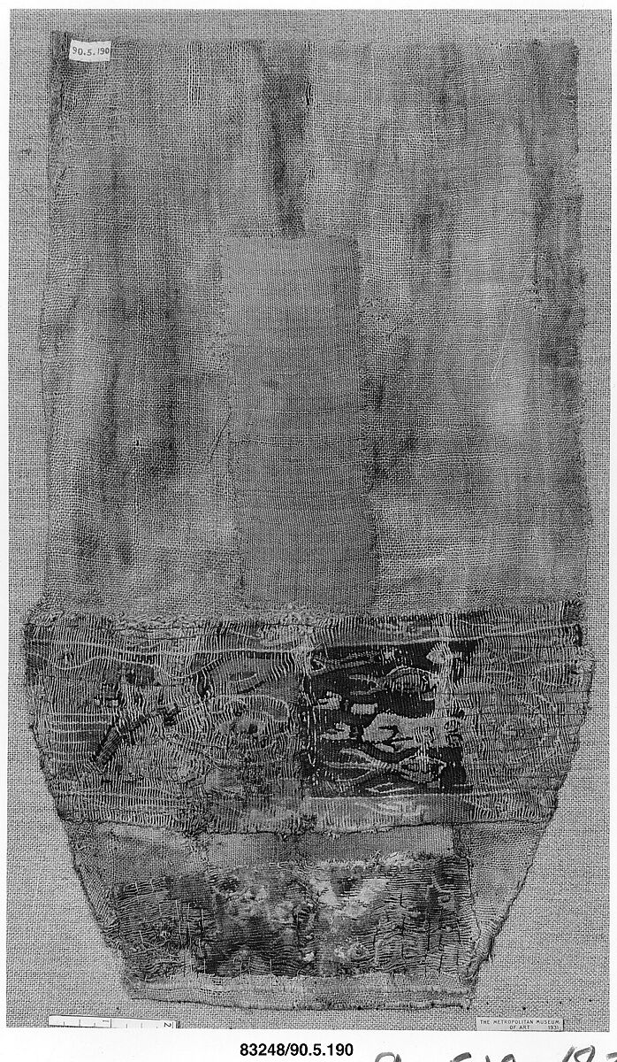 Textile Fragment, Wool, linen; plain weave, tapestry weave