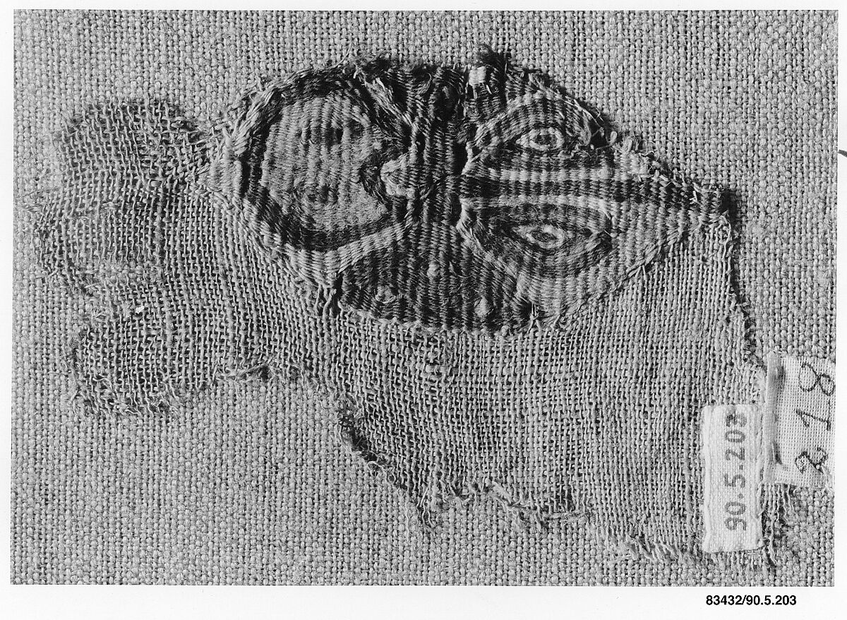 Textile Fragment, Wool, linen; plain weave, tapestry weave