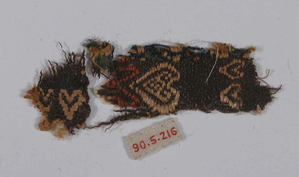 Fragment of a Band, Wool, linen; tapestry weave 