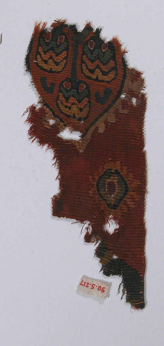 Fragment of a Tunic, Wool, linen; tapestry weave 