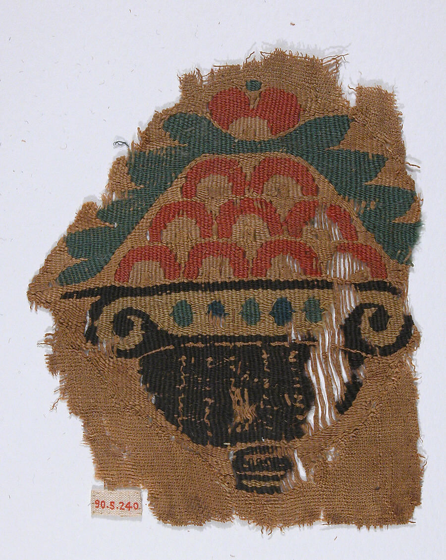 Textile Fragment, Wool, linen; plain weave, tapestry weave