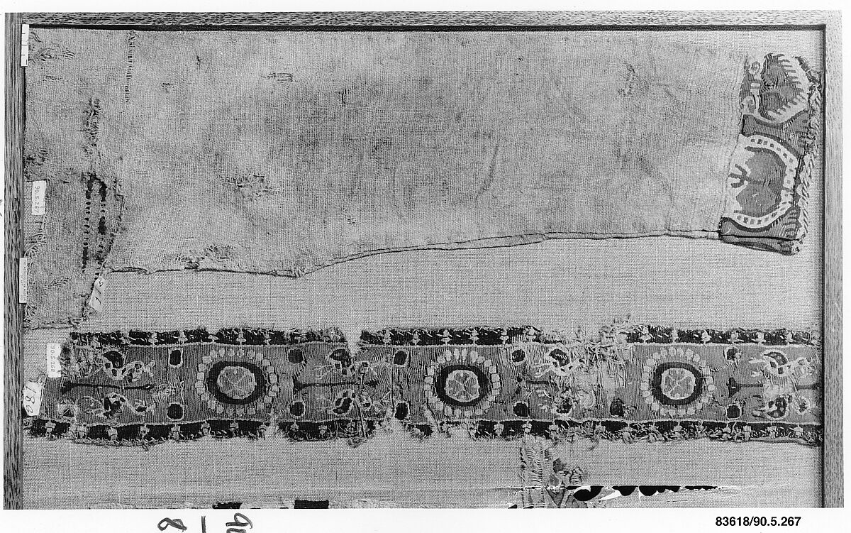 Textile Fragment, Wool, linen; plain weave, tapestry weave