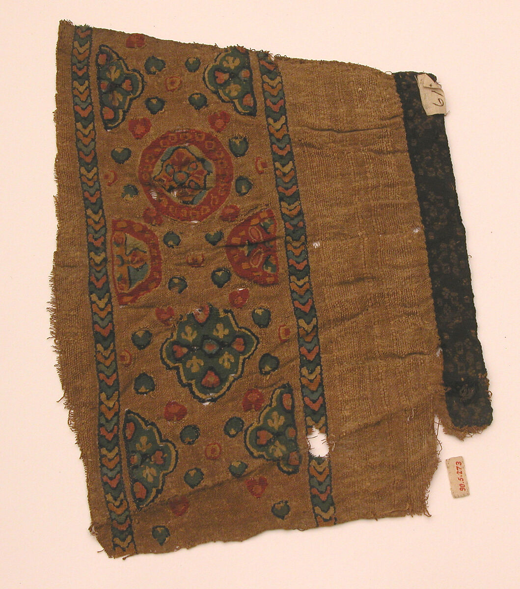 Sleeve Fragment with Floral Motives, Wool, linen; plain weave, tapestry weave