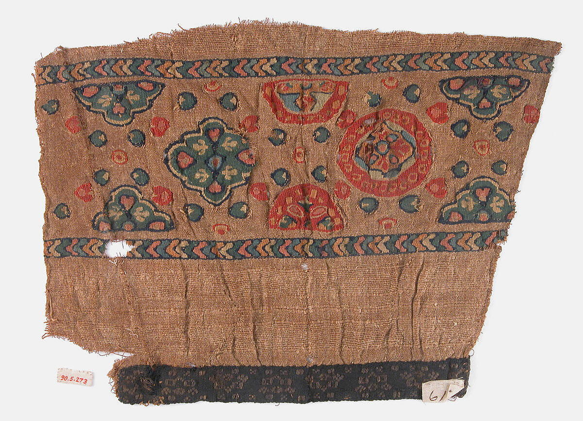 Sleeve Fragment with Floral Motives, Wool, linen; plain weave, tapestry weave 