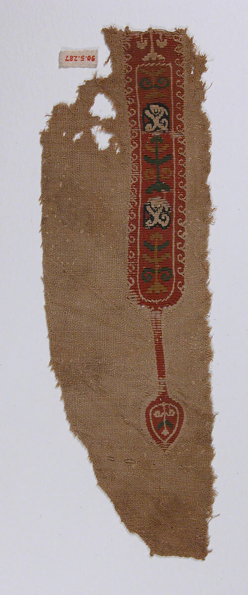 Fragment of a Tunic, Wool, linen; plain weave, tapestry weave 