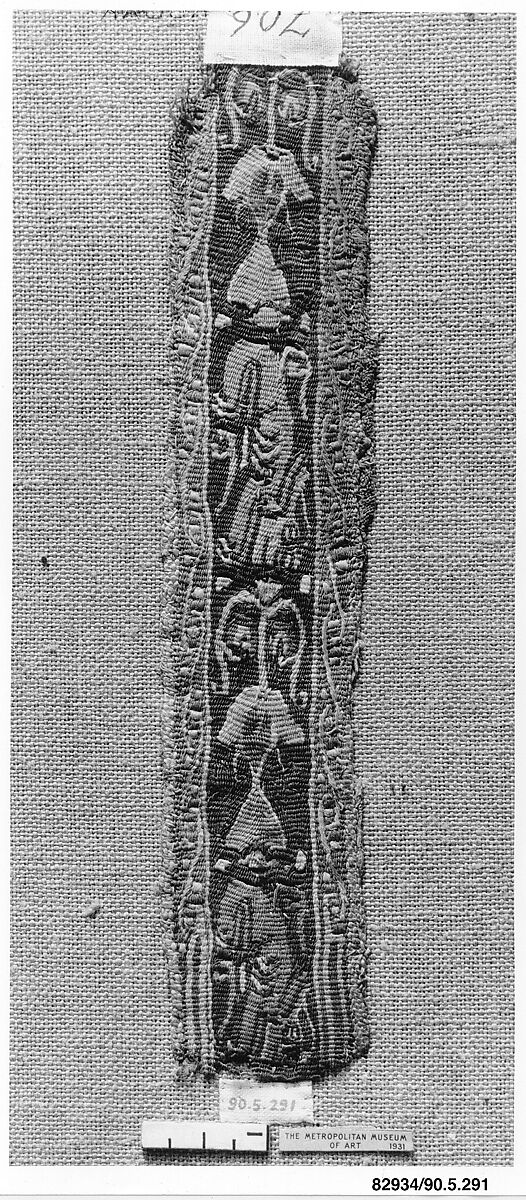 Fragment of a Shoulder Band, Wool, linen; plain weave, tapestry weave