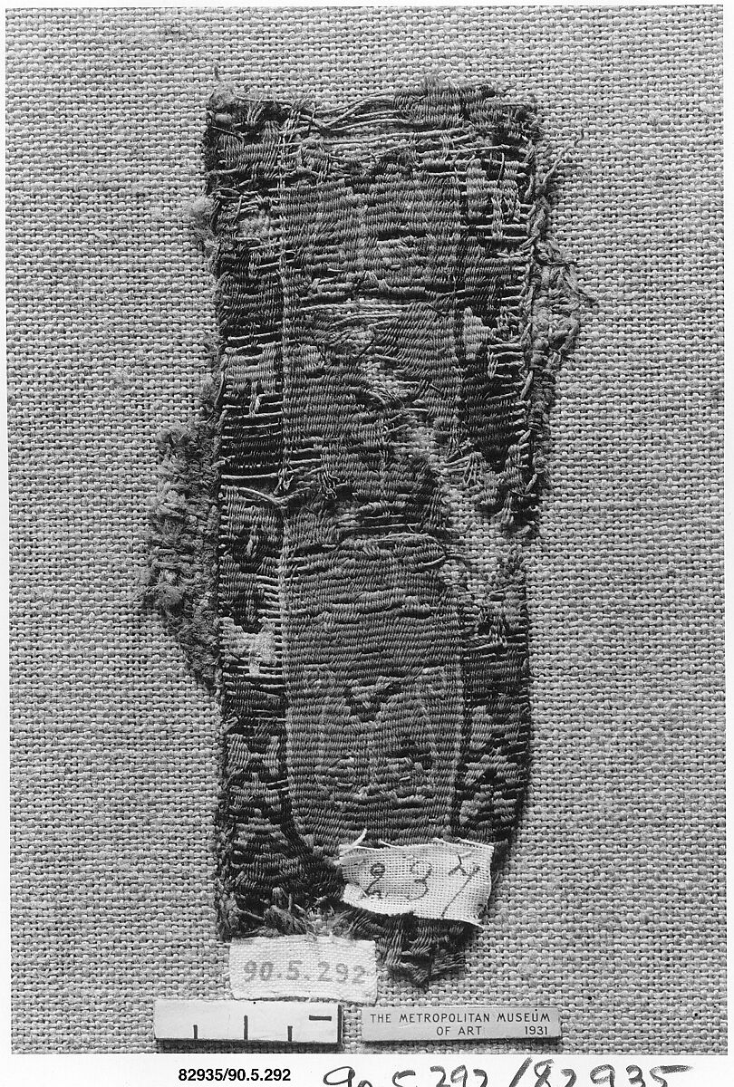 Fragment of a Shoulder Band, Wool, linen; plain weave, tapestry weave