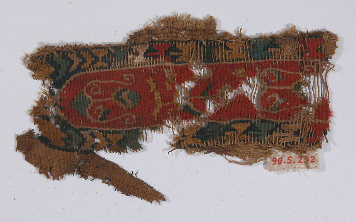 Fragment of a Shoulder Band, Wool, linen; plain weave, tapestry weave 