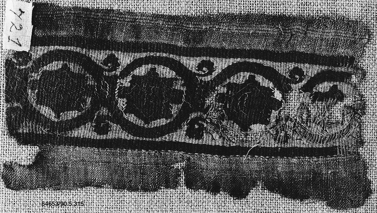 Fragment of a Band, Wool, linen; plain weave, tapestry weave 