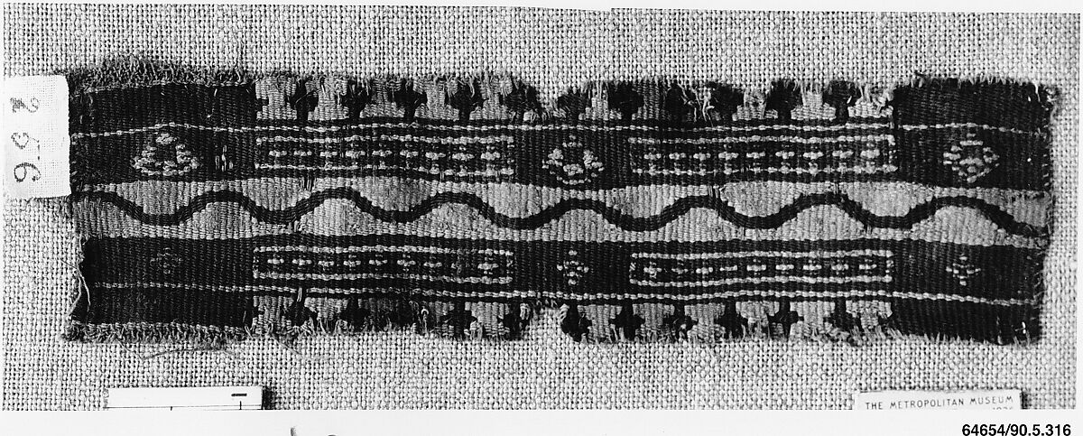 Fragment of a Band, Wool, linen; plain weave, tapestry weave