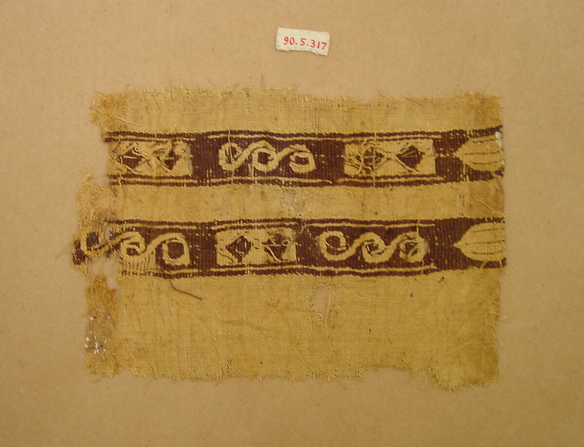 Fragment of a Sleeve, Wool, linen; plain weave, tapestry weave