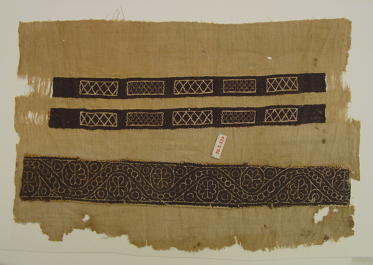 Textile Fragment, Wool, linen; plain weave, tapestry weave 