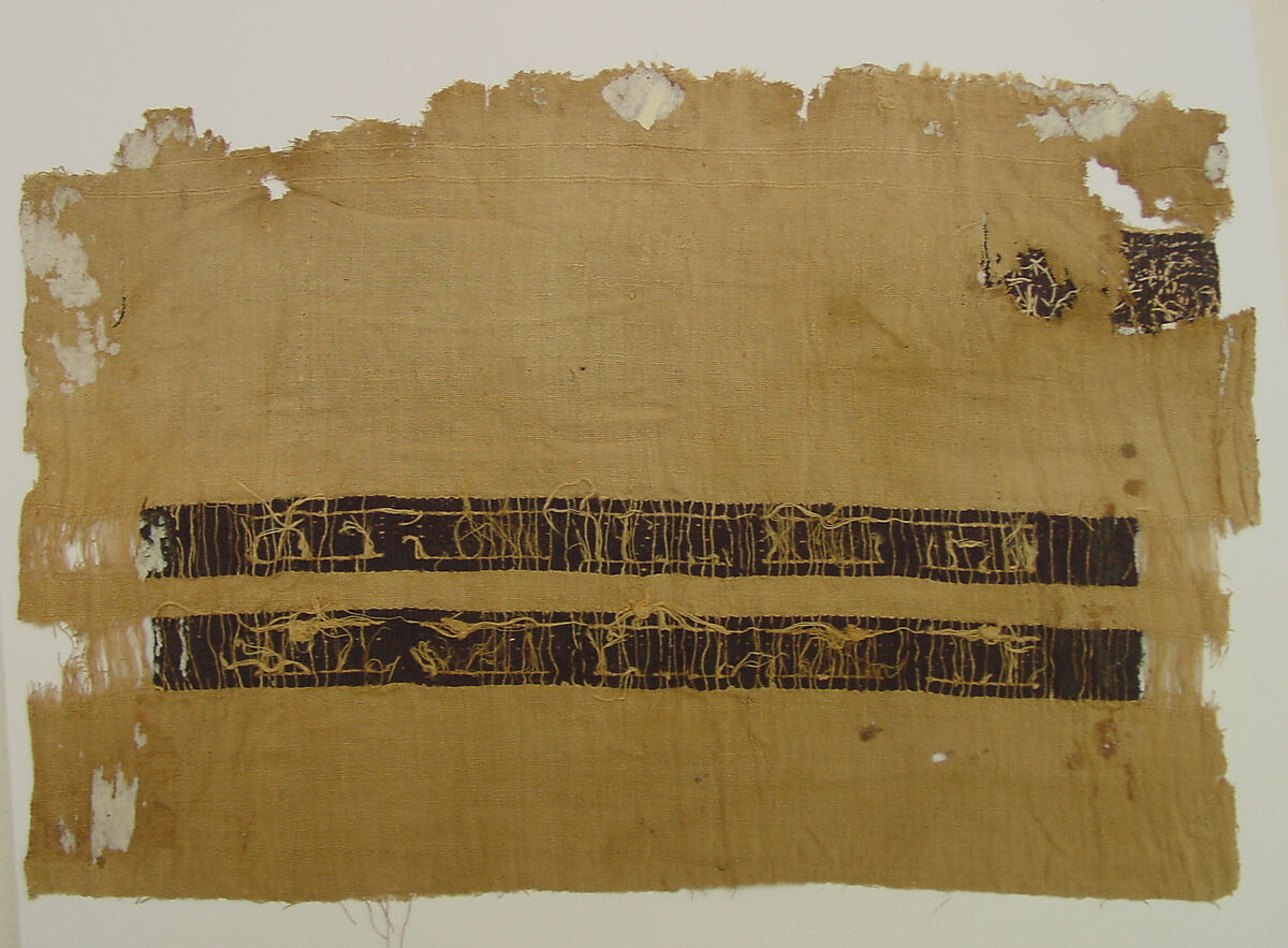 Textile Fragment, Wool, linen; plain weave, tapestry weave