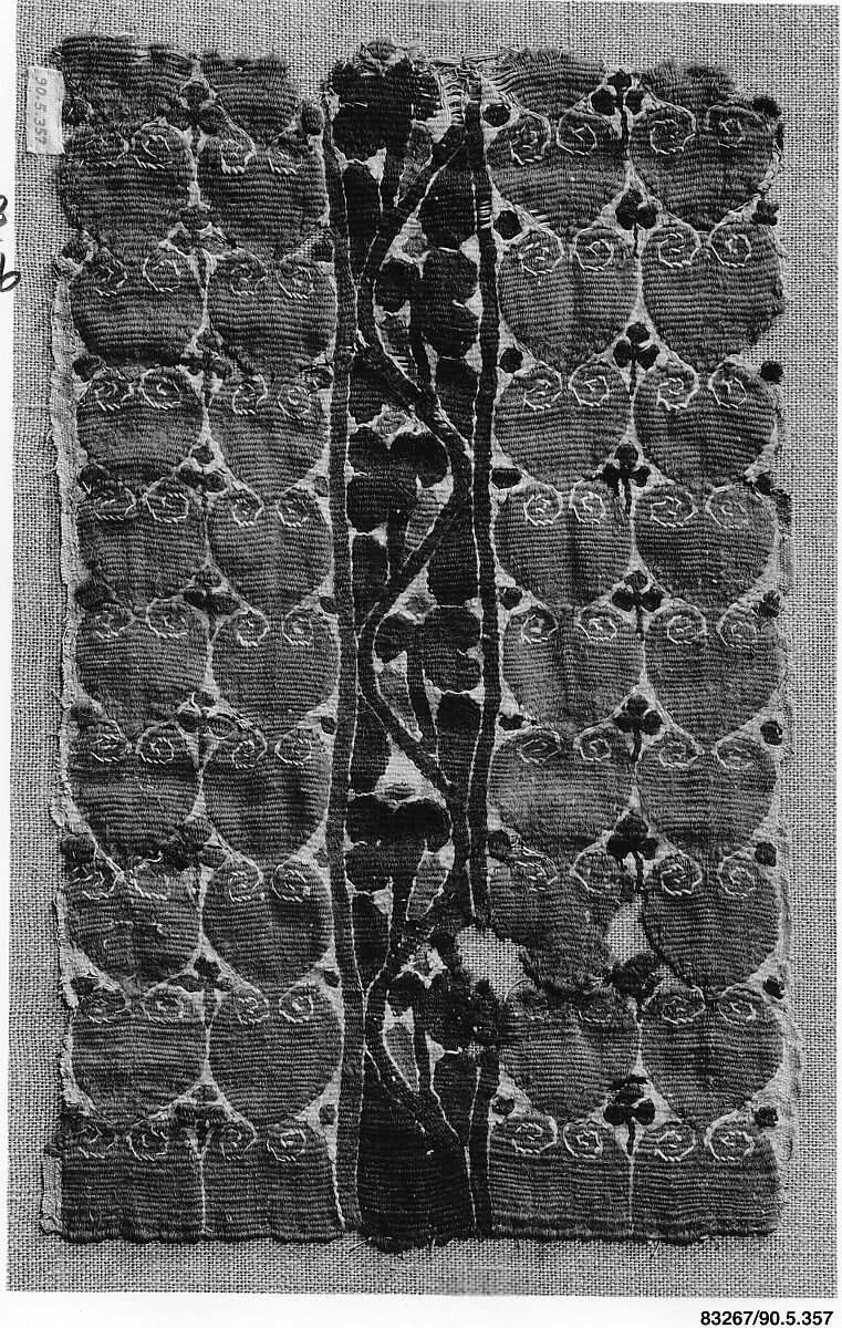 Textile Fragment, Linen, wool; tapestry weave