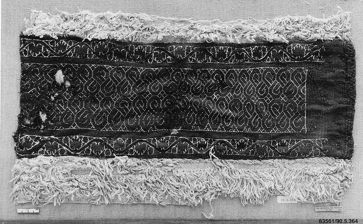 Textile Fragment, Wool, linen; plain weave, tapestry weave, loop weft weave 
