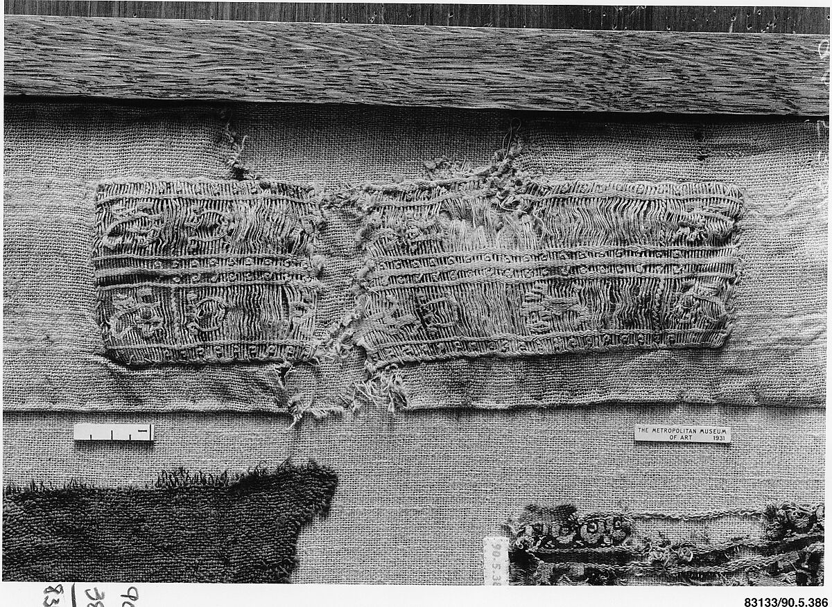 Fragment of a Sleeve, Wool, linen; plain weave, tapestry weave