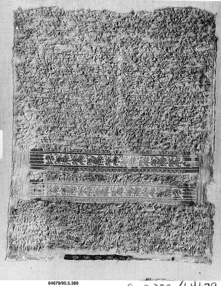 Fragment of a Sleeve, Wool, linen; plain weave, tapestry weave, weft loop weave