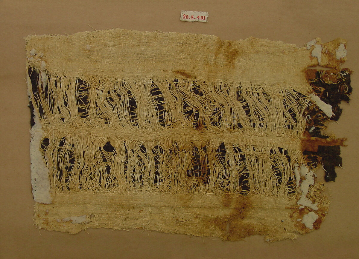 Fragment of a Sleeve, Wool, linen; plain weave, tapestry weave
