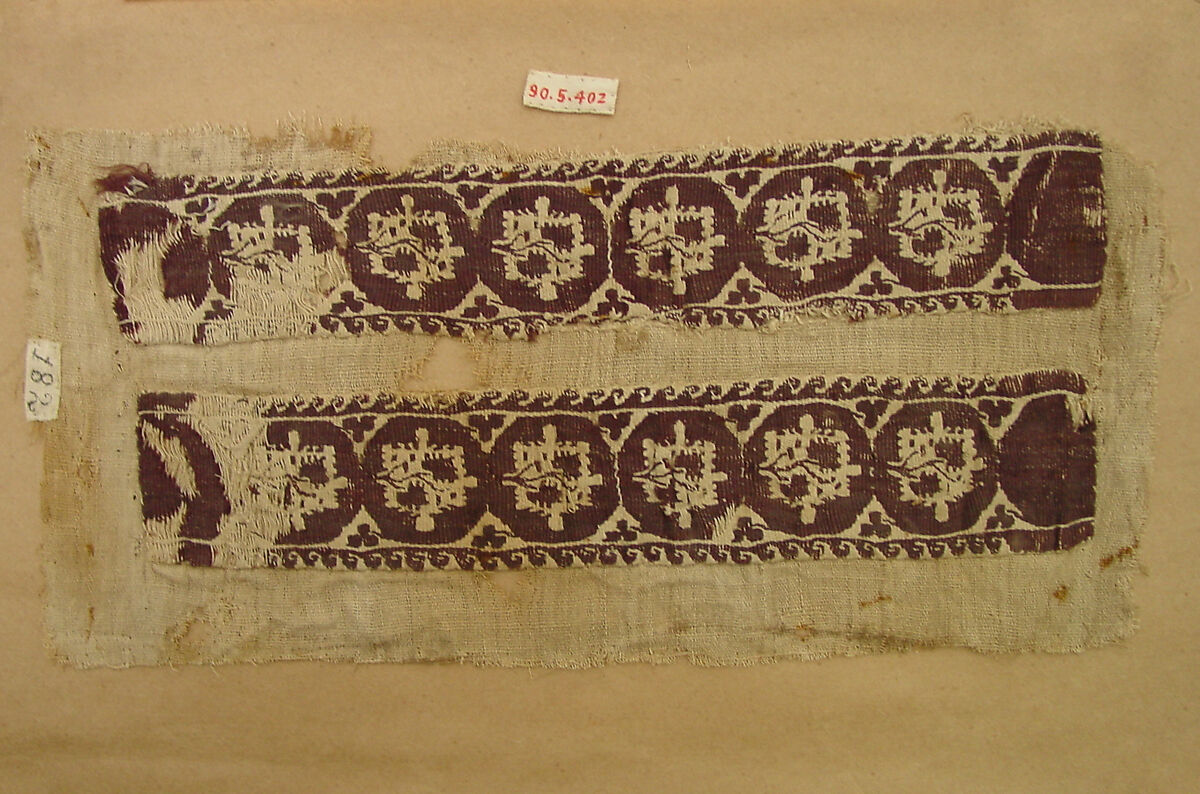 Fragment of a Sleeve, Wool, linen; plain weave, tapestry weave 