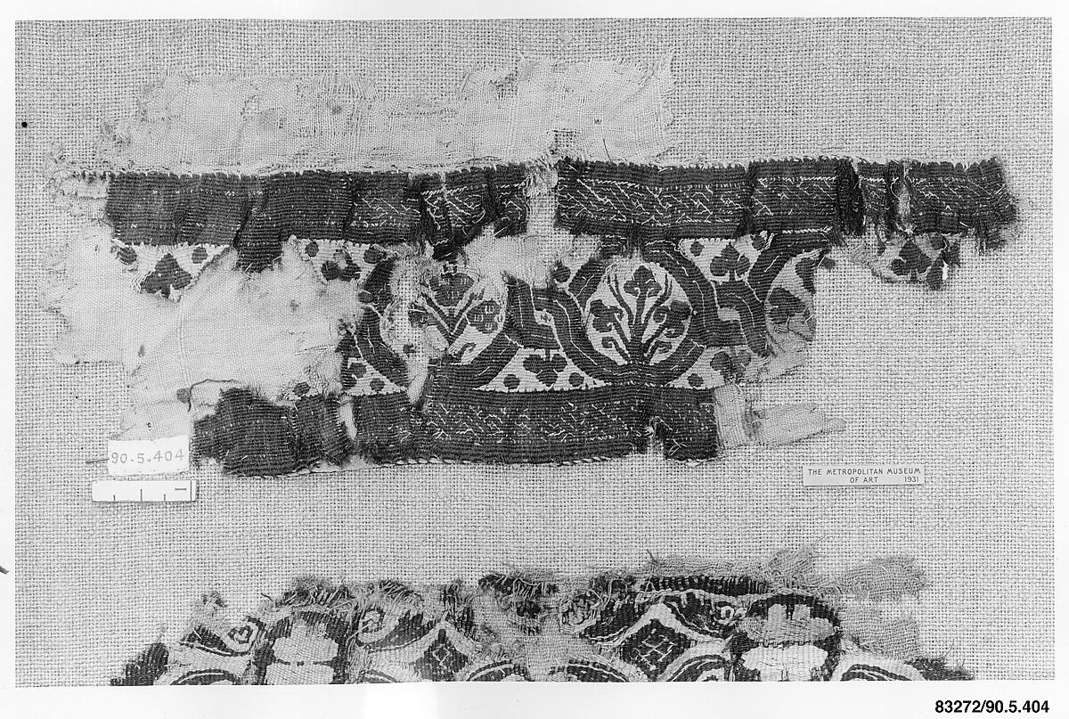 Textile Fragment, Linen, wool; plain weave, tapestry weave