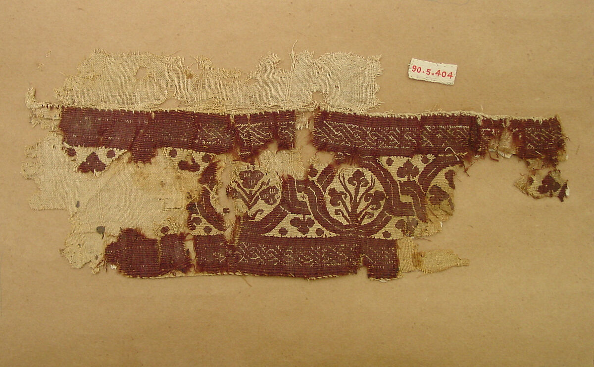 Textile Fragment, Linen, wool; plain weave, tapestry weave 