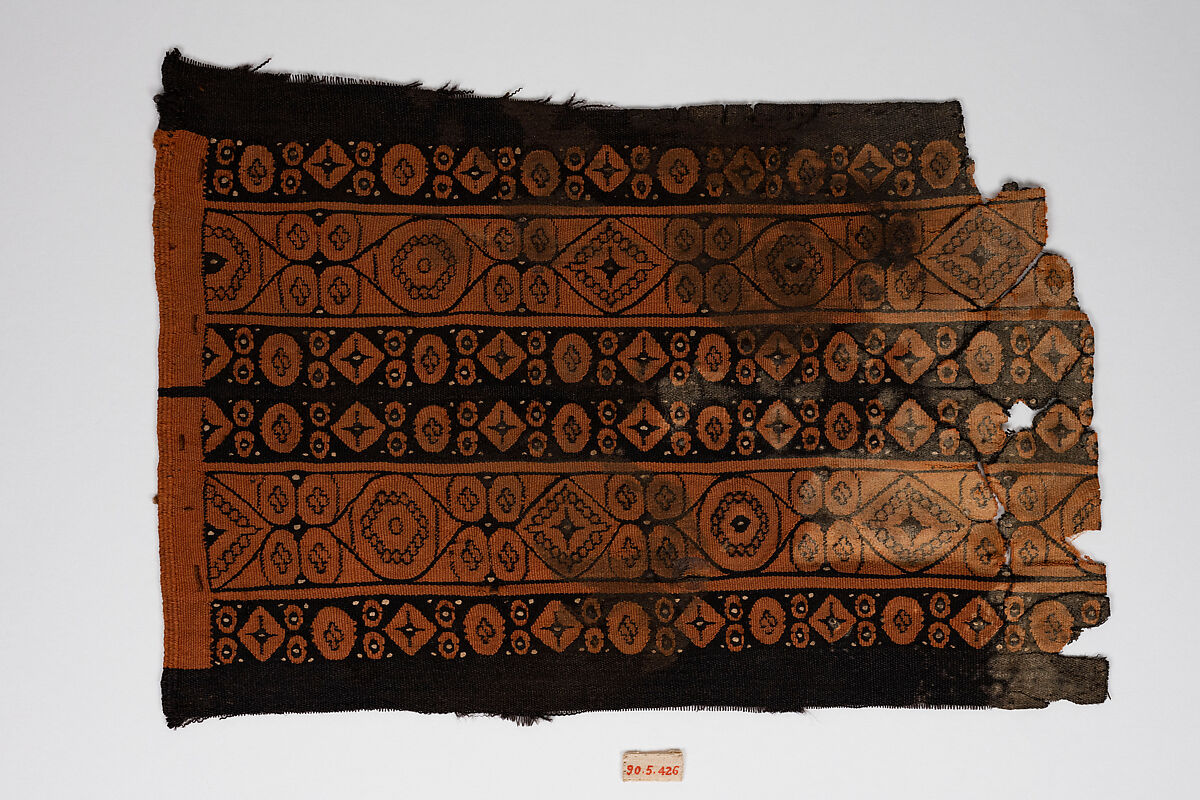 Fragment of a Sleeve, Wool, linen; plain weave, tapestry weave