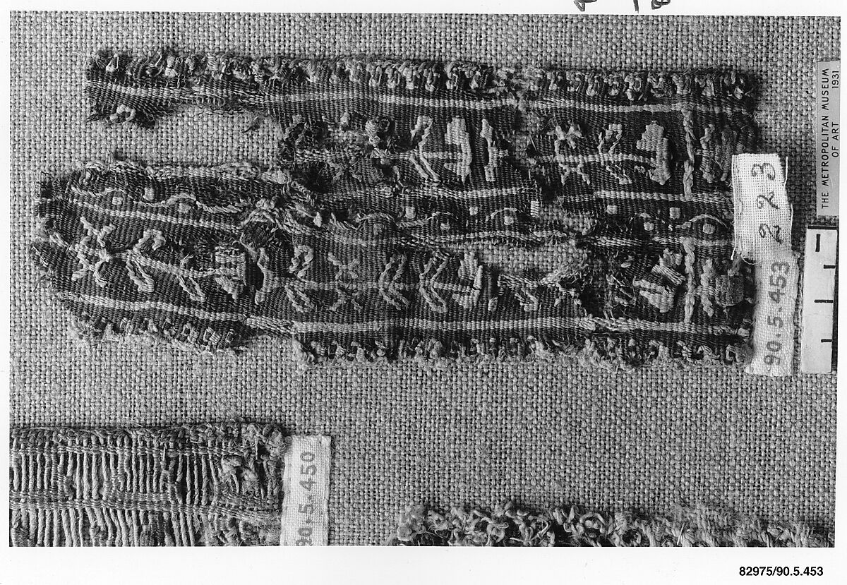 Fragment of a Sleeve, Wool, linen; tapestry weave