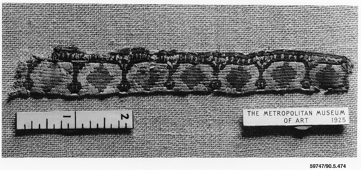 Fragment of Neck Border, Wool, linen; tapestry weave