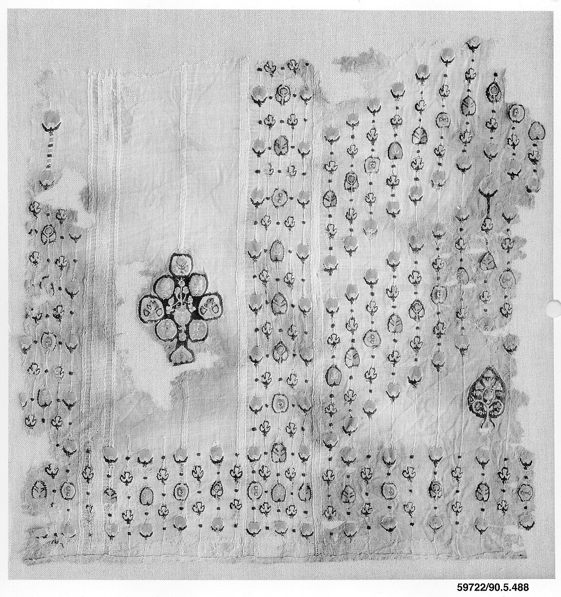 Fragment with Scattered Pattern, Wool, linen; plain weave, tapestry weave