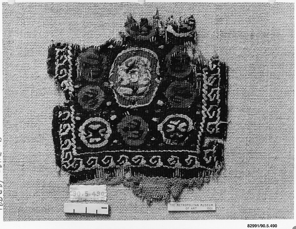 Textile Fragment, Wool, linen; plain weave, tapestry weave