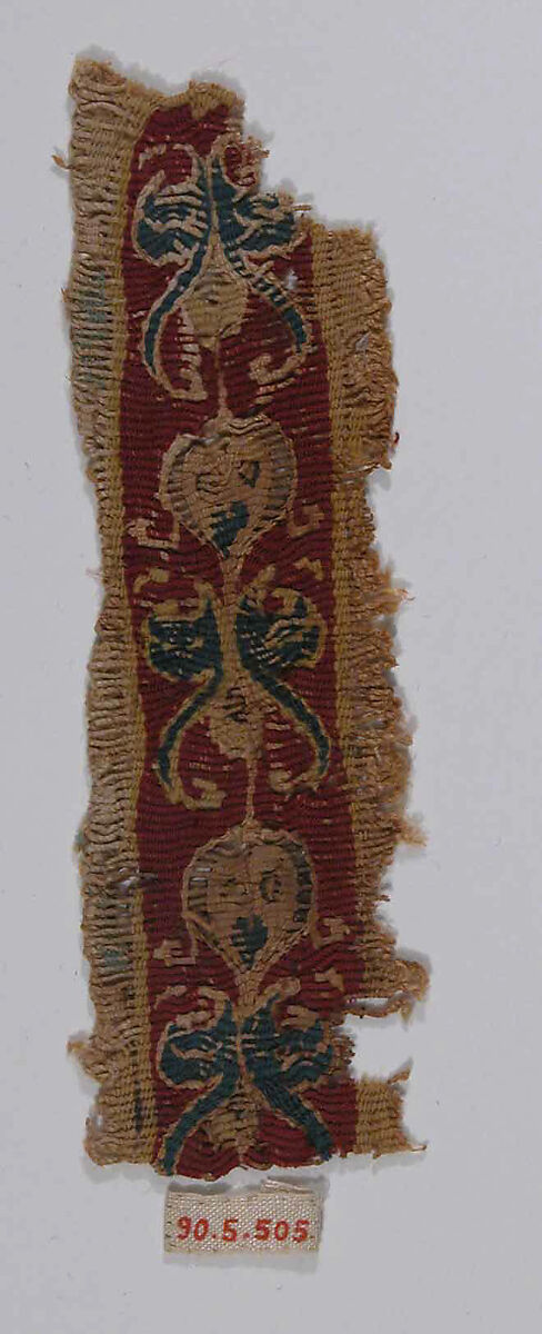 Fragment of Shoulder Band, Wool, linen; tapestry weave 