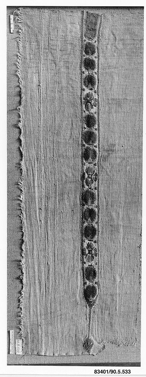 Textile Fragment, Wool, linen; plain weave, tapestry weave