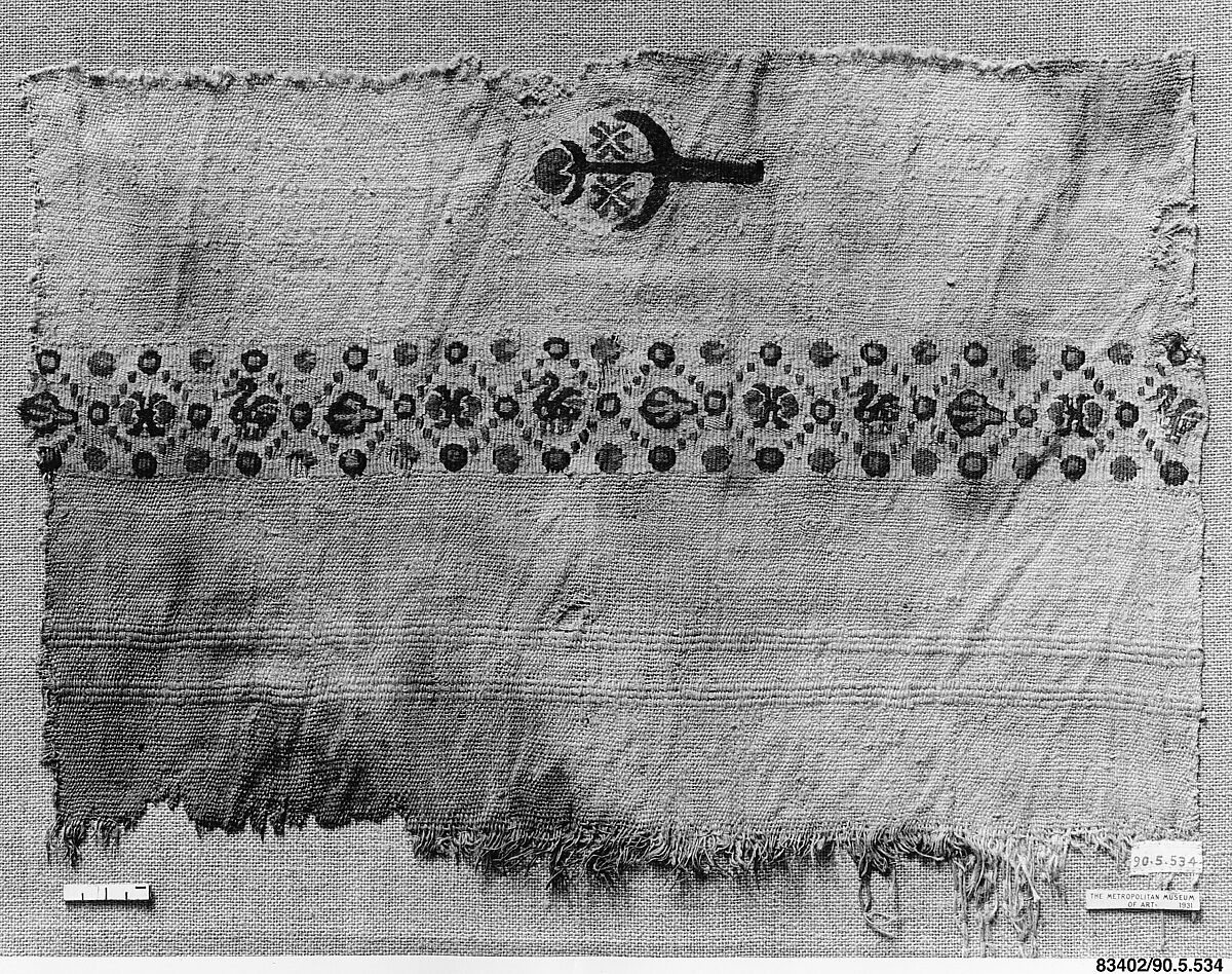 Textile Fragment, Wool, linen; plain weave, tapestry weave