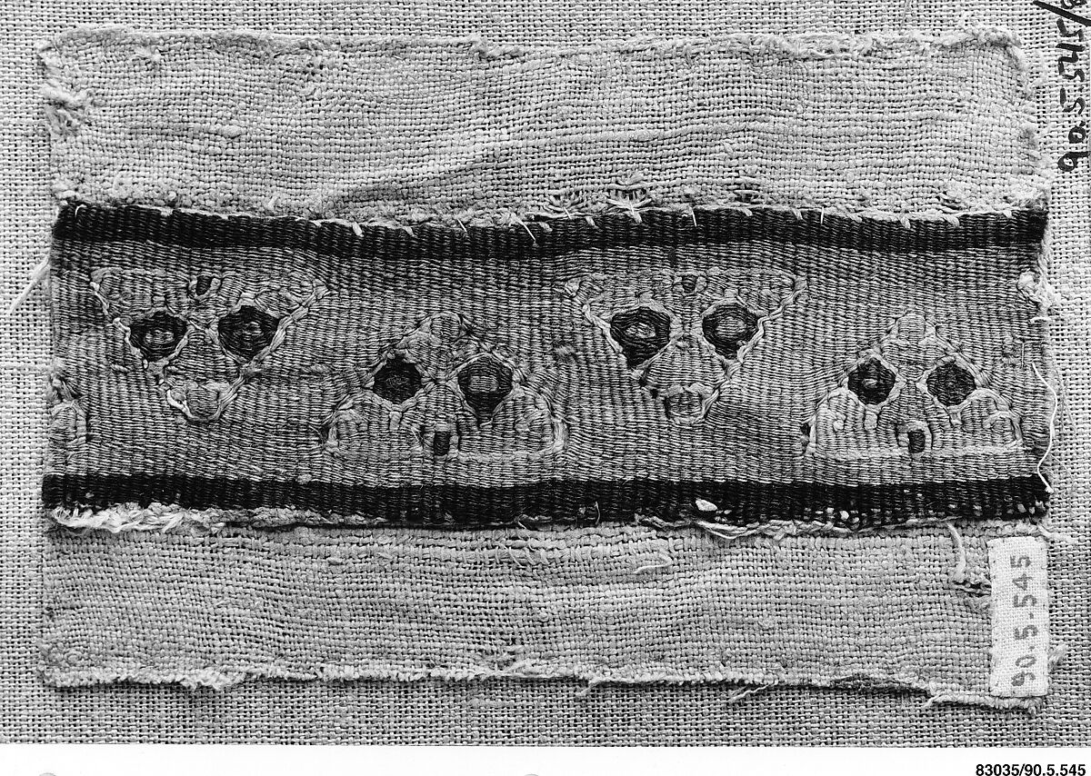 Textile Fragment, Wool, linen; plain weave, tapestry weave