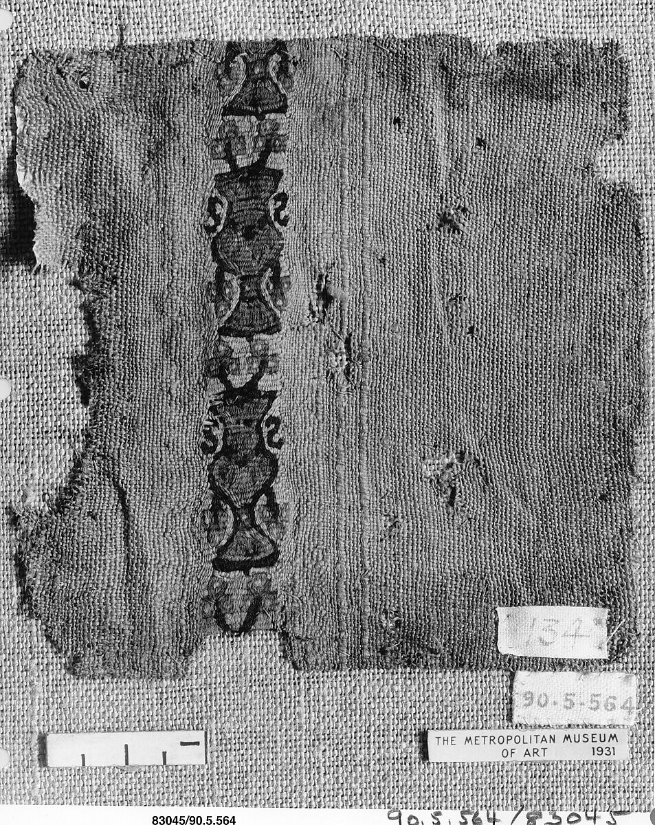 Textile Fragment, Wool, linen; plain weave, tapestry weave