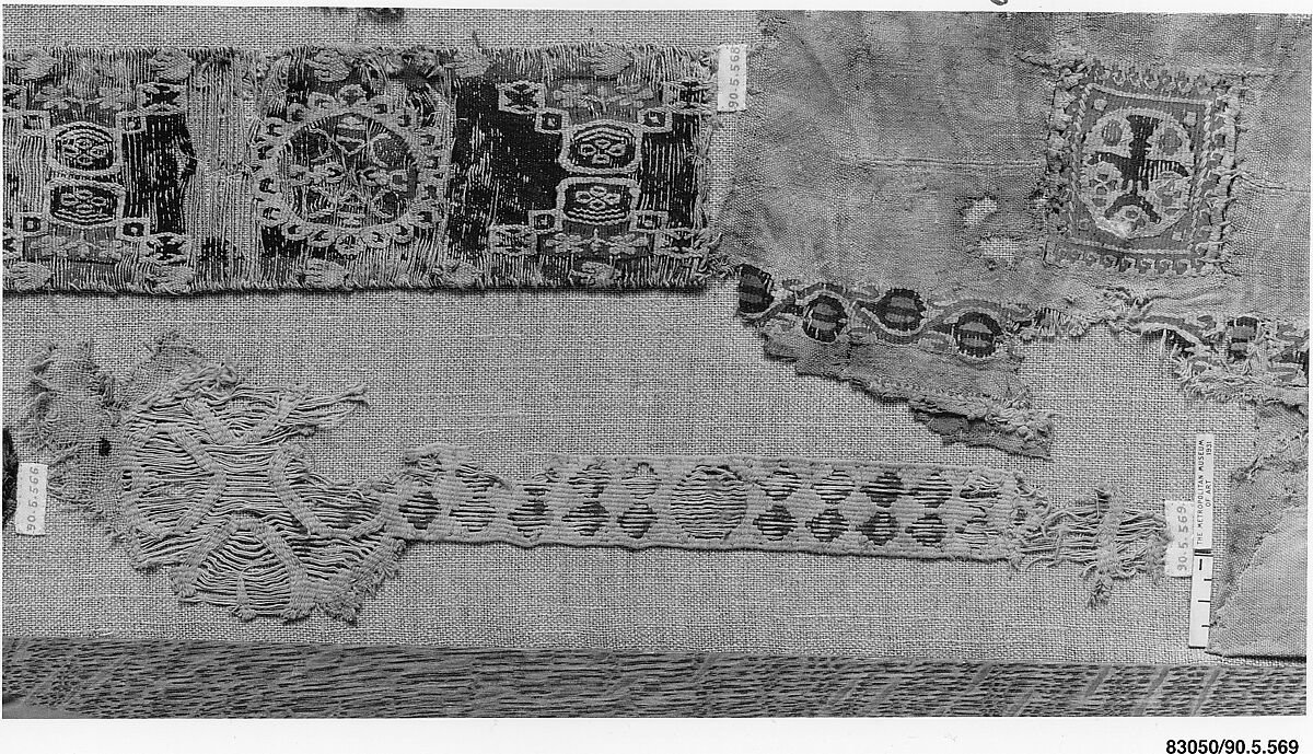 Textile Fragment, Wool, linen; plain weave, tapestry weave