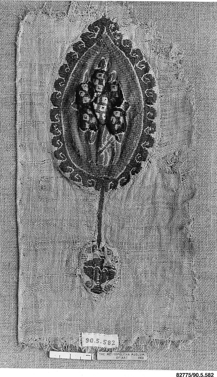 Textile Fragment, Wool, linen; plain weave, tapestry weave