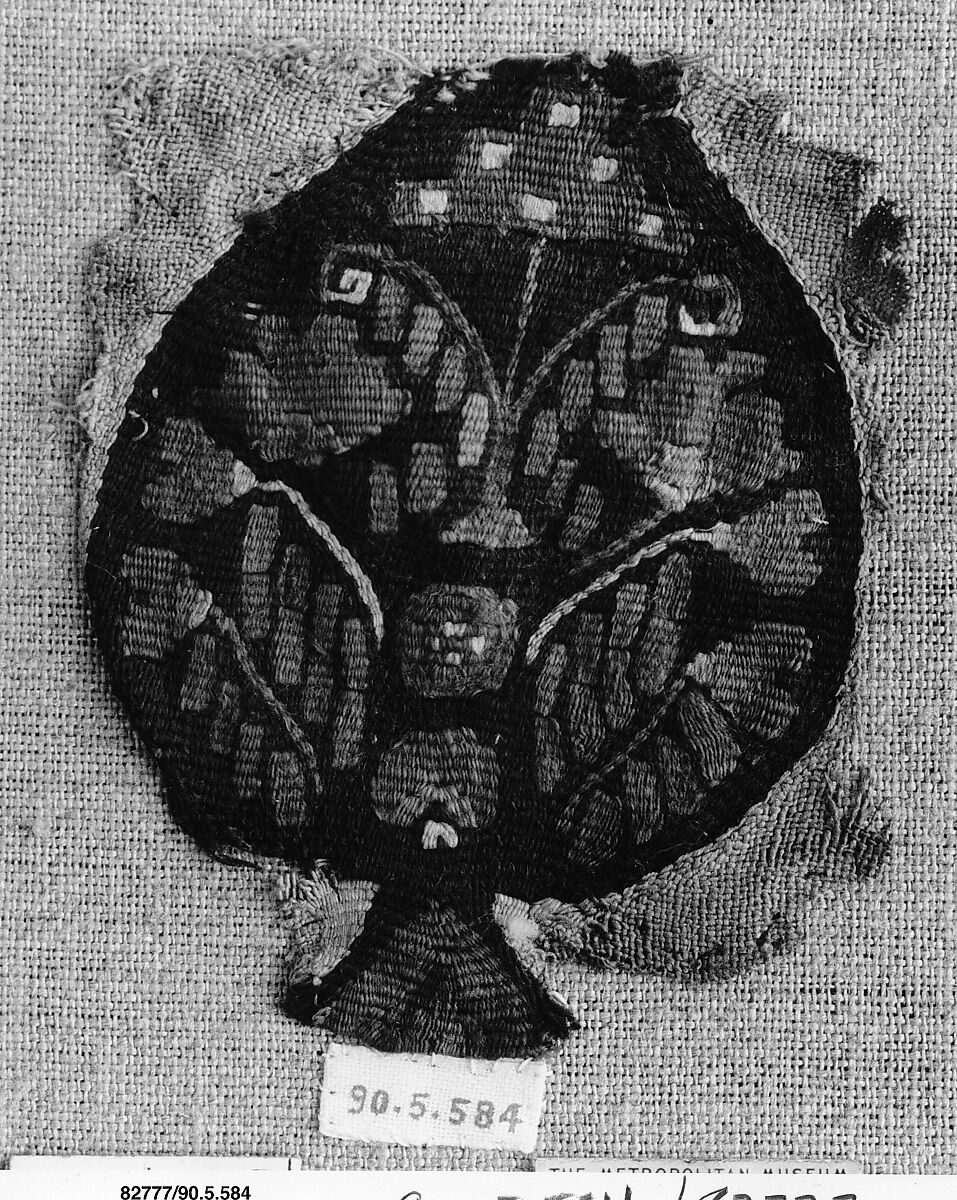 Textile Fragment, Wool, linen; plain weave, tapestry weave