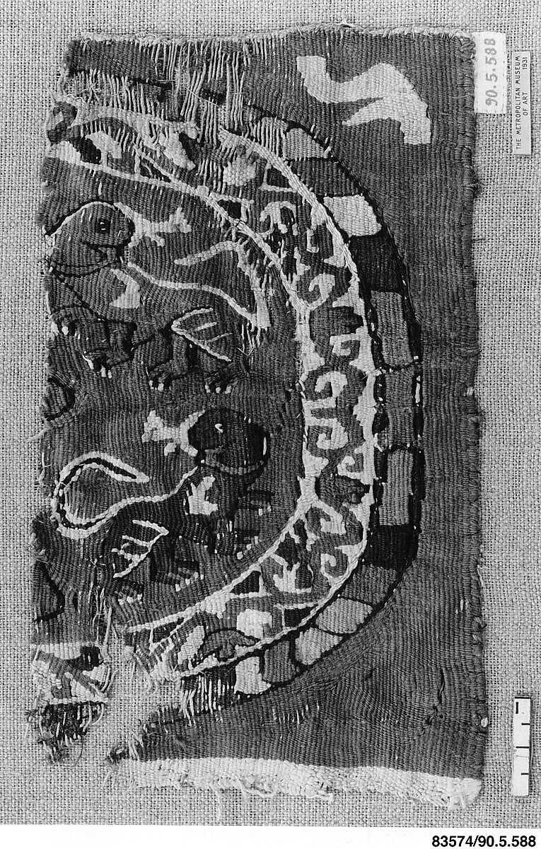 Textile Fragment, Wool, linen; plain weave, tapestry weave 