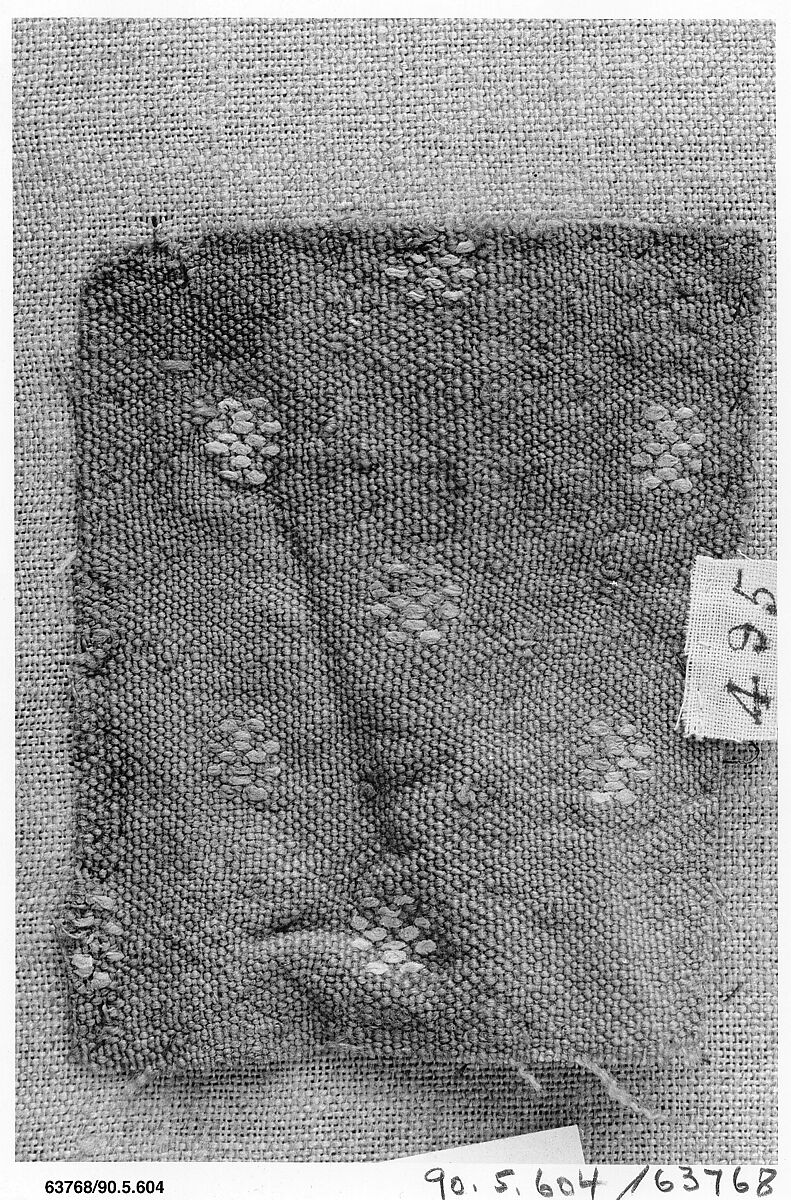 Textile Fragment, Linen; plain weave, embroidered (?)