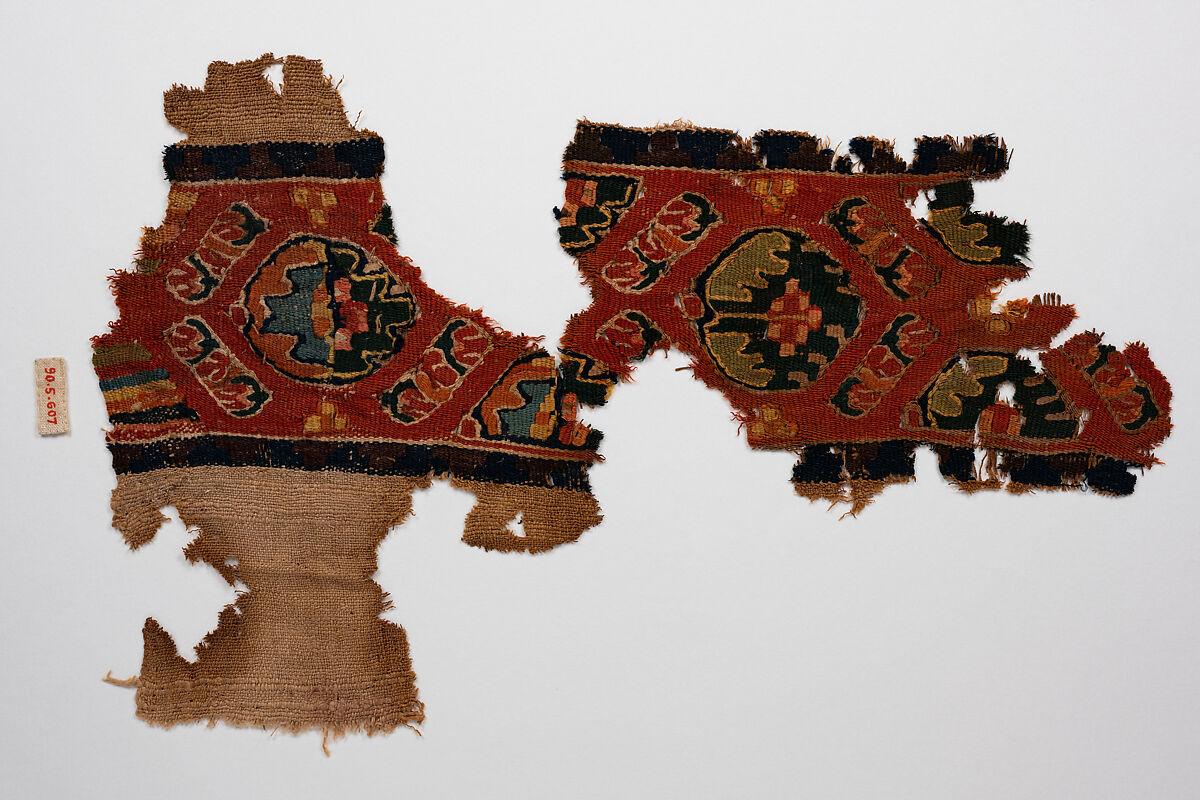 Textile Fragment, Wool, linen; plain weave, tapestry weave